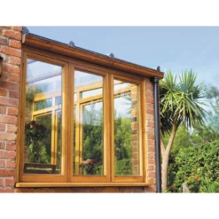 Ronseal Trade 10 Year Woodstain Satin Natural Oak 2.5Ltr -Harris Paint Store 515KH A2