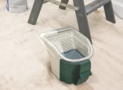 Wooster Pelican Hand-Held Paint Scuttle 0.95Ltr -Harris Paint Store 7132G A2