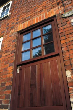 Ronseal Trade 10 Year Woodstain Satin Walnut 750ml -Harris Paint Store 807FG A2